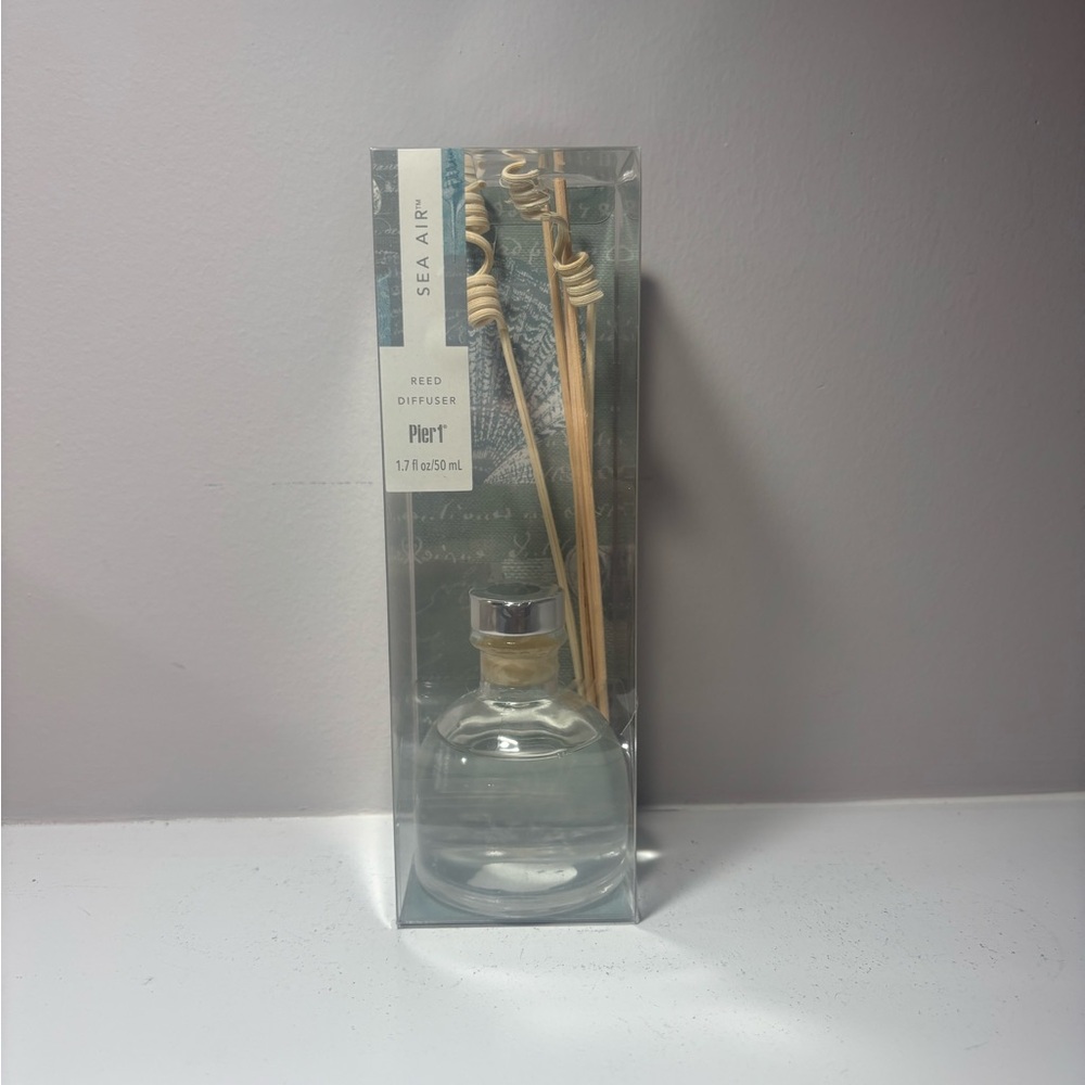 Pier 1 Reed Diffuser Sea Air Discontinued 1.7 Fl Oz